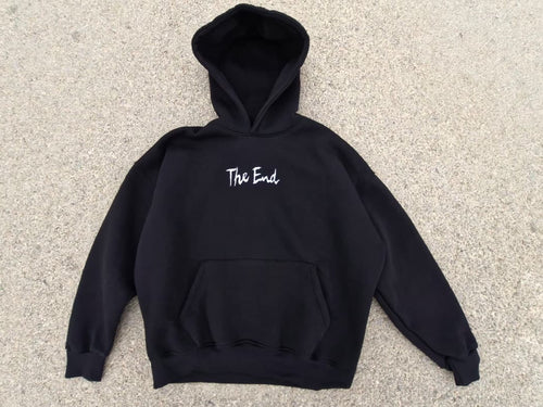Attack on titan Oversized Hoodie ( مطروزة من الأمام و الظهر 🪡)