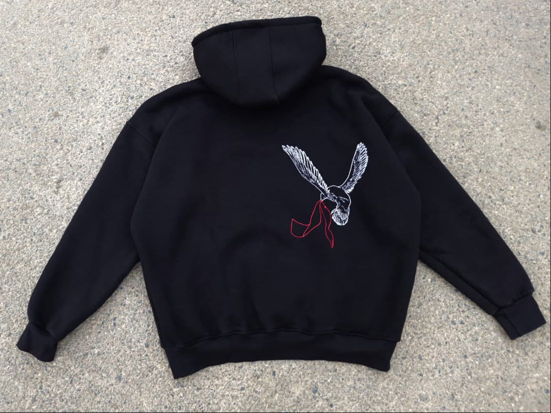 Attack on titan Oversized Hoodie ( مطروزة من الأمام و الظهر 🪡)